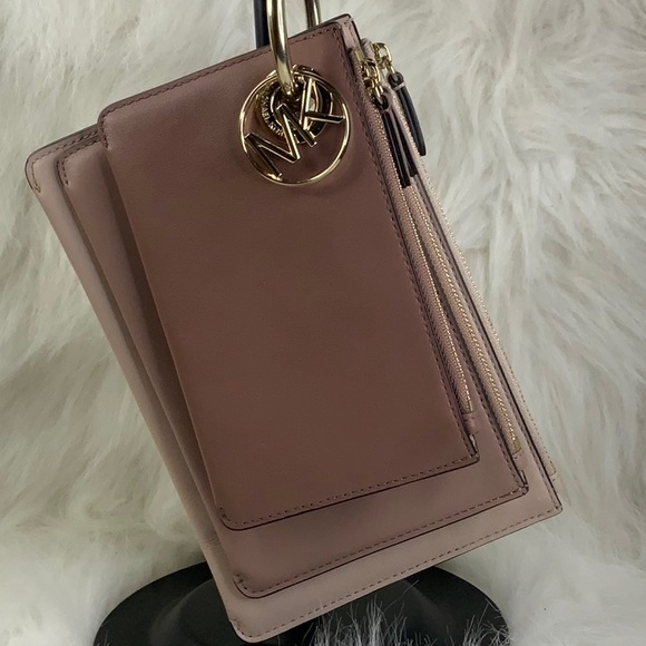 Michael KORS blush/nude Trio Leather Wristlets (NWOT) - Picture 2 of 16